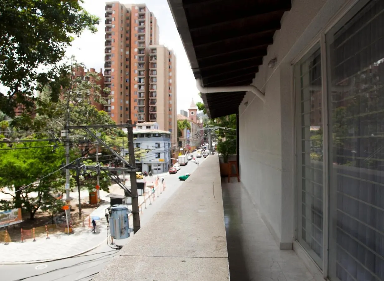 Home Aris Apartments 201 Medellin